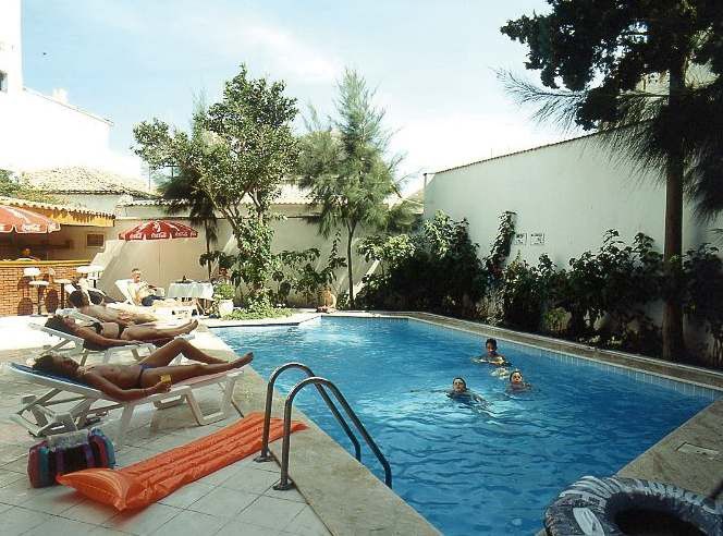 Akdeniz Apart Hotel Kusadası Esterno foto